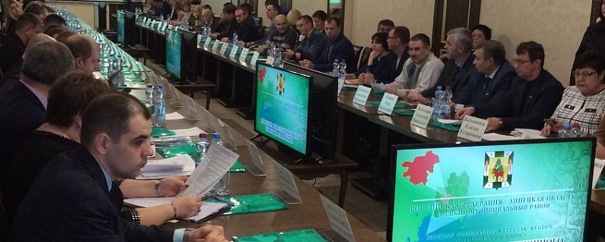 Форум по вопросам эффективного взаимодействия в целях повышения инвестиционного потенциала Елецкого района проходит на базе туристического комплекса «Казаки».