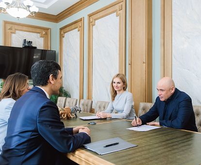 Игорь Артамонов обсудил с инвесторами перспективы развития промпредприятий в регионе